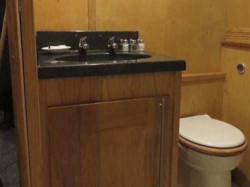 Houseboat Hotels Sheffield Extérieur photo